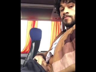Masturbando no ônibus