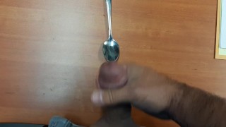 Cum on spoon