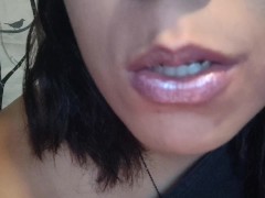 My Lips do tricks - Screenshot 10 of 16 - Sucking