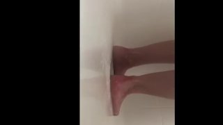 Sexy feet take a shower