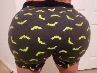 A Pawg With_Big Tits Begs For CockBefore Bed