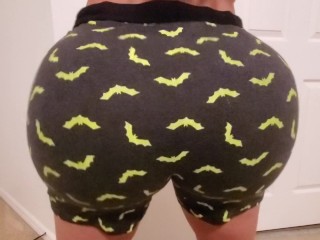 A Pawg With_Big Tits Begs For CockBefore Bed