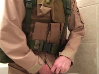 US Marine in has a Quickie in Battle Uniform (Cumshot)