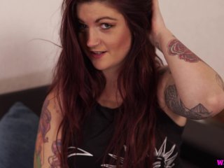 I'm The Naughty Step Sister And I Would Love You To Wank For Me