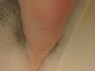 POV Bath Time + Shaving Legs