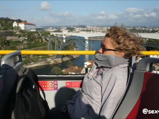 Sexe Public DansUn Bus_Touristique De Porto