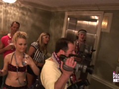 Video Traveling With A Mardi Gras Party Crew
