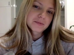 Gina Gerson webcam 8/16