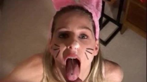 Heather Brooke krijgt throatpie als Miss Bunny