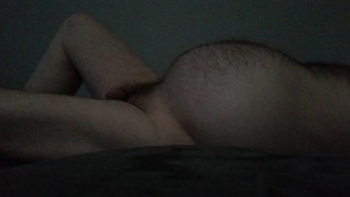 Прегман с жесткими движениями ребенка