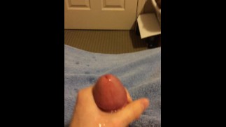 湿漉漉的、凌乱的射精