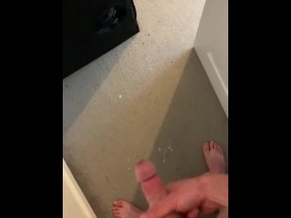 Straight Brit cums 