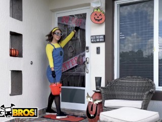 BANGBROS - where's Bruno's Dick? inside a Pumpkin, Waiting for Evelin Stone