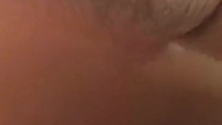 MTF мужская киска дрочит пальцами