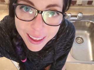exclusive, sink piss, petite, nerdy girl glasses