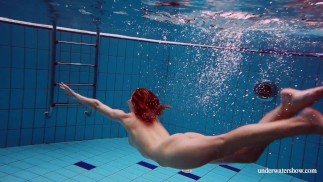 Avenna babe underwater