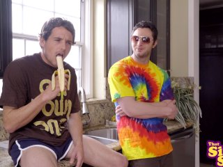 That 70s Ho - Cheating Girlfriend Jackie Fucks Hyde  S2:E11 screenshot number 2