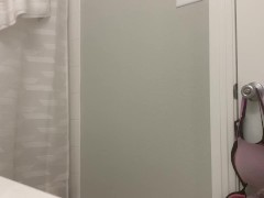 Roni again! She has no clue