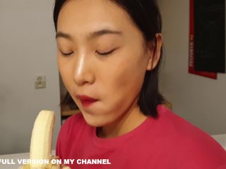 June Liu 刘玥 / SpicyGum - Chinese Teen fucking hard with her German BF (Short V - JL_028) screenshot number 1