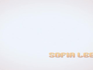 Huge Tits Babe In Solo Pissing Scene