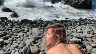 Russian teen girl swallows hot cum on Californian public beach – Eva Elfie