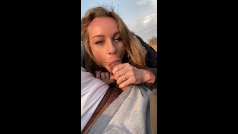 PUBLIC BLOWJOB IN SAFARI-I suck his cock,he cum and i swallow all his sperm