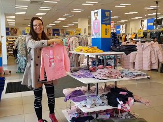 Upskirt NO PANTIES at Shoping MALL