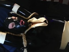MJ se fait torturer au vibro - Screenshot 8 of 16 - Fetish