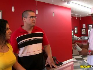 Realitykings- Horny babe Taylor Skyye gets drilled in tattoo shop for money