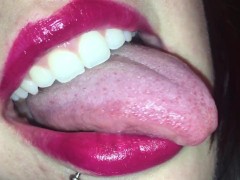 Cherry Red Vore - Screenshot 1 of 16 - Giantess