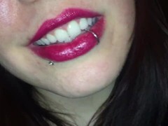 Cherry Red Vore - Screenshot 14 of 16 - Lipstick
