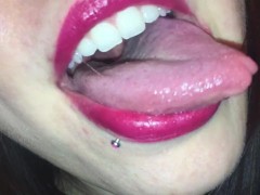 Cherry Red Vore - Screenshot 15 of 16 - Mouth Fetish