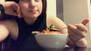 Смотри, как я ем горячий суп ( SFW Kink Exploration Часть 4