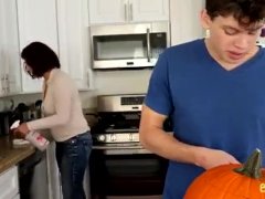 ELE FUDEU  - Screenshot 1 of 16 - Aubrey Sinclair