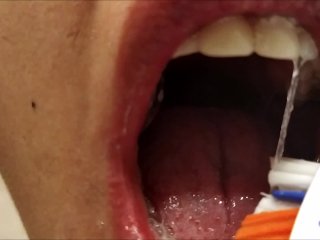 saliva, tonsils, solo female, lengua