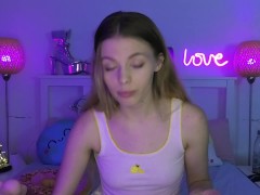 Pretty girl Sophie Sparks Reviews Paloqueth Female Bust Masturbator