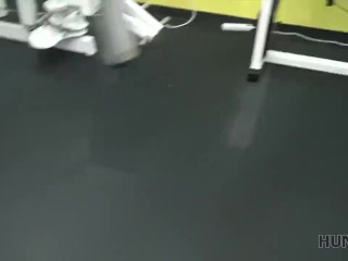 HUNT4K. Lamagnifica ragazzaLinda Sweet ama solo lo sport