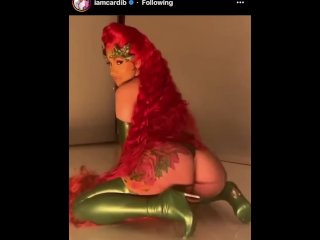 Cardi B Twerking