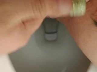 Peeing_and pussy play KendalKink