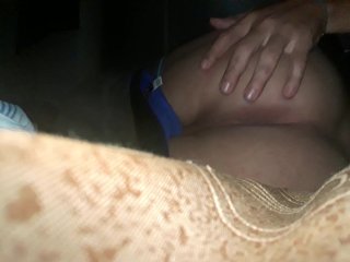 Mostrando mi culo por primera vez