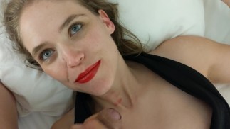 Magnifique orgasme féminin - Bouton Cums à l’odeur du pénis de Pointe