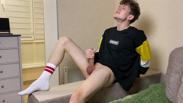 Cute boy Jerking His Monster Dick Before Go to Bed ...