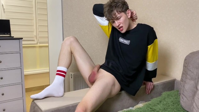 Cute boy Jerking His Monster Dick Before Go to Bed ...