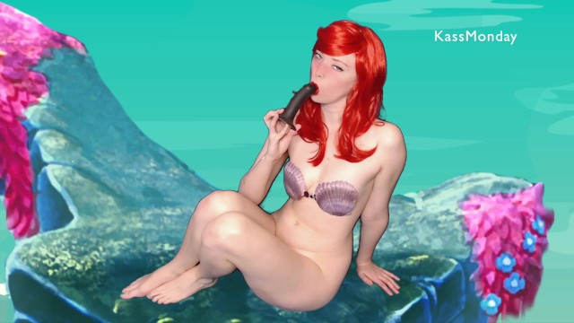 640px x 360px - Ariel Finds her Voice - taking a BIG Dildo! (ft mr Hankey's BFG) -  Pornhub.com