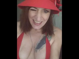 Hot Scarlett Dinardo flashes all