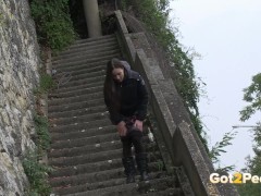 See Their Pussies As They Pee - Screenshot 6 of 16 - Public