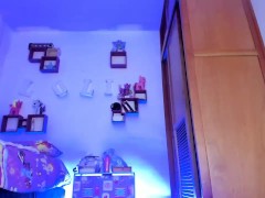 Dancing and masturbating - Screenshot 15 of 16 - Tounge