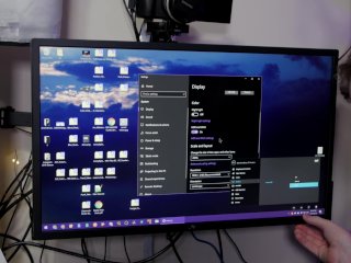 solo male, 4k hdr monitor, dell up 2718q, sfw