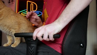 Геймерские кресла не для всех... Я пересмотрел 3 и повредил шею!