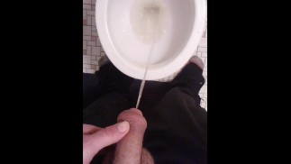 POV-Pissen nach dem Vorabspritzen; Vlogging über meine HRT